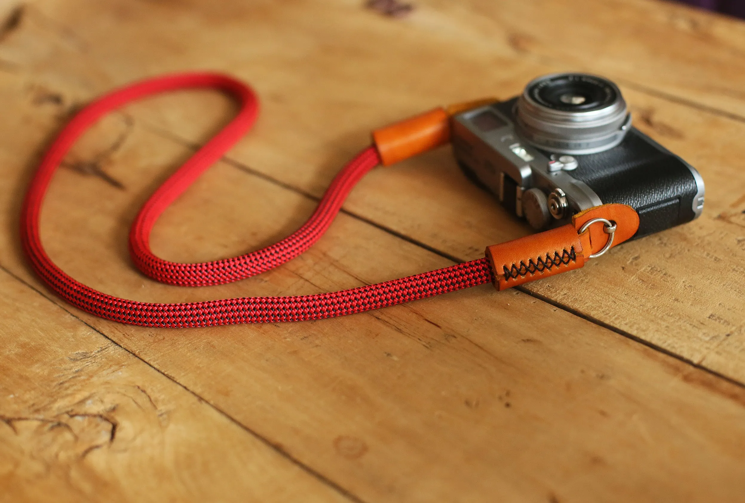 Best Camera Strap Handmade Red and black spots climbing rope brown leather | windmup.com Concert Strap Hand Strap Option
