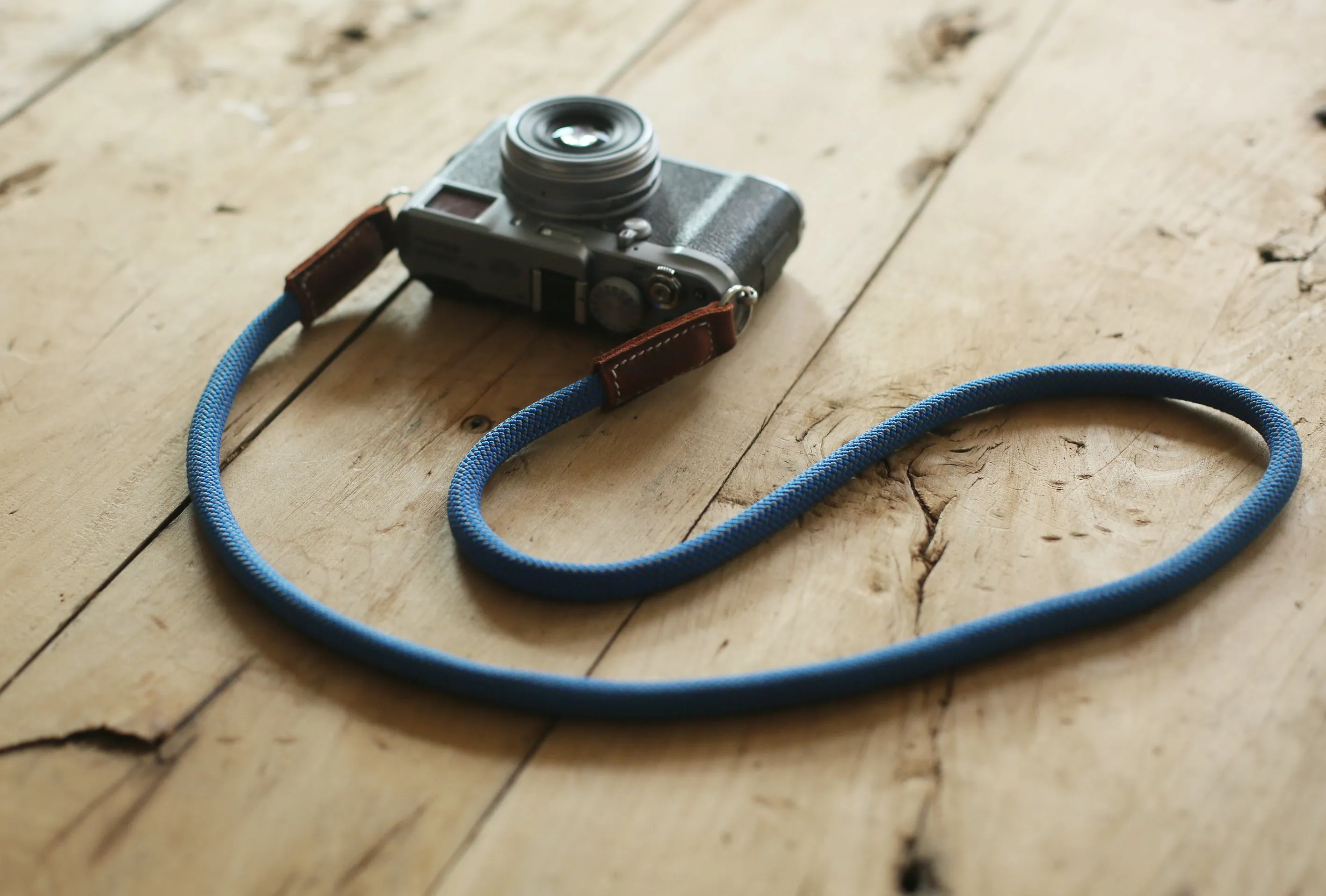 Universal Band Camera neck strap handmade gray blue climbing rope | Windmup.com