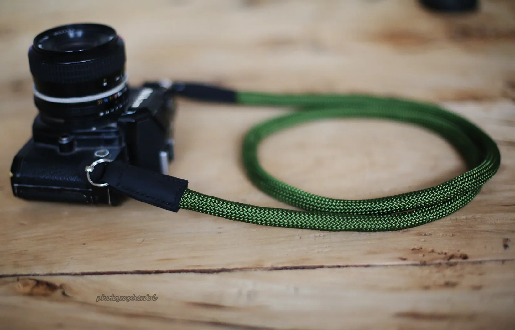 Mountaineering Teen Band Handmade Camera Strap Army green climbing rope black Leather E |windmup.com