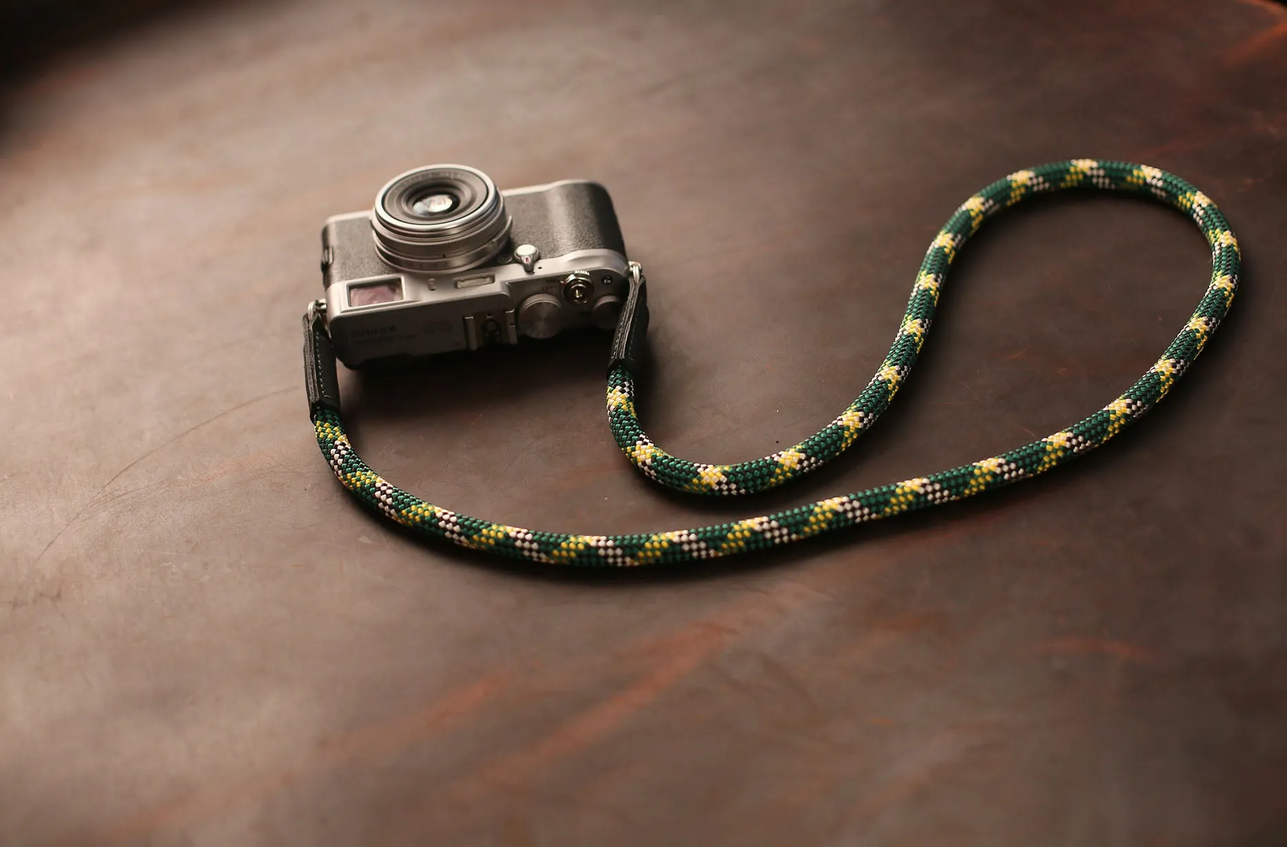 Soft Material Windmup Green Pattern Climbing Rope Camera Strap