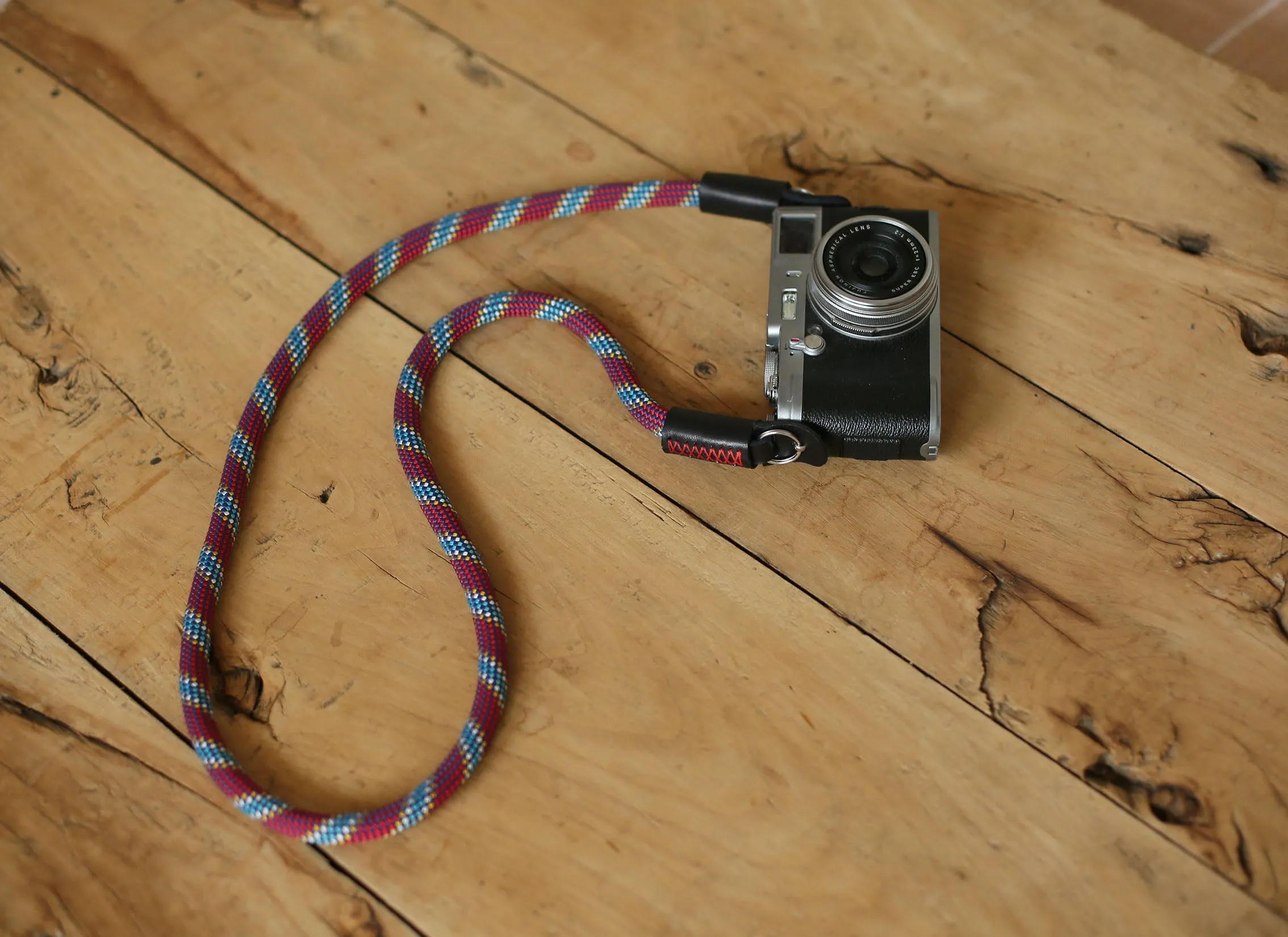 Windmup ??Trail Companion?? Camera Strap ?C Red Pattern Edition Sports Lanyard Snap Hook Lanyard